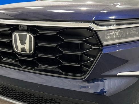 New 2025 Honda Pilot Touring image 8