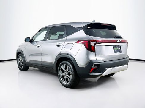 Used 2026 Kia Seltos LX FWD image 5