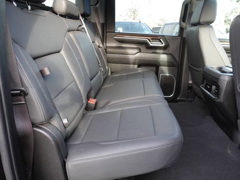 Used 2024 Chevrolet Silverado 2500 LT w/ Midnight Edition image 41