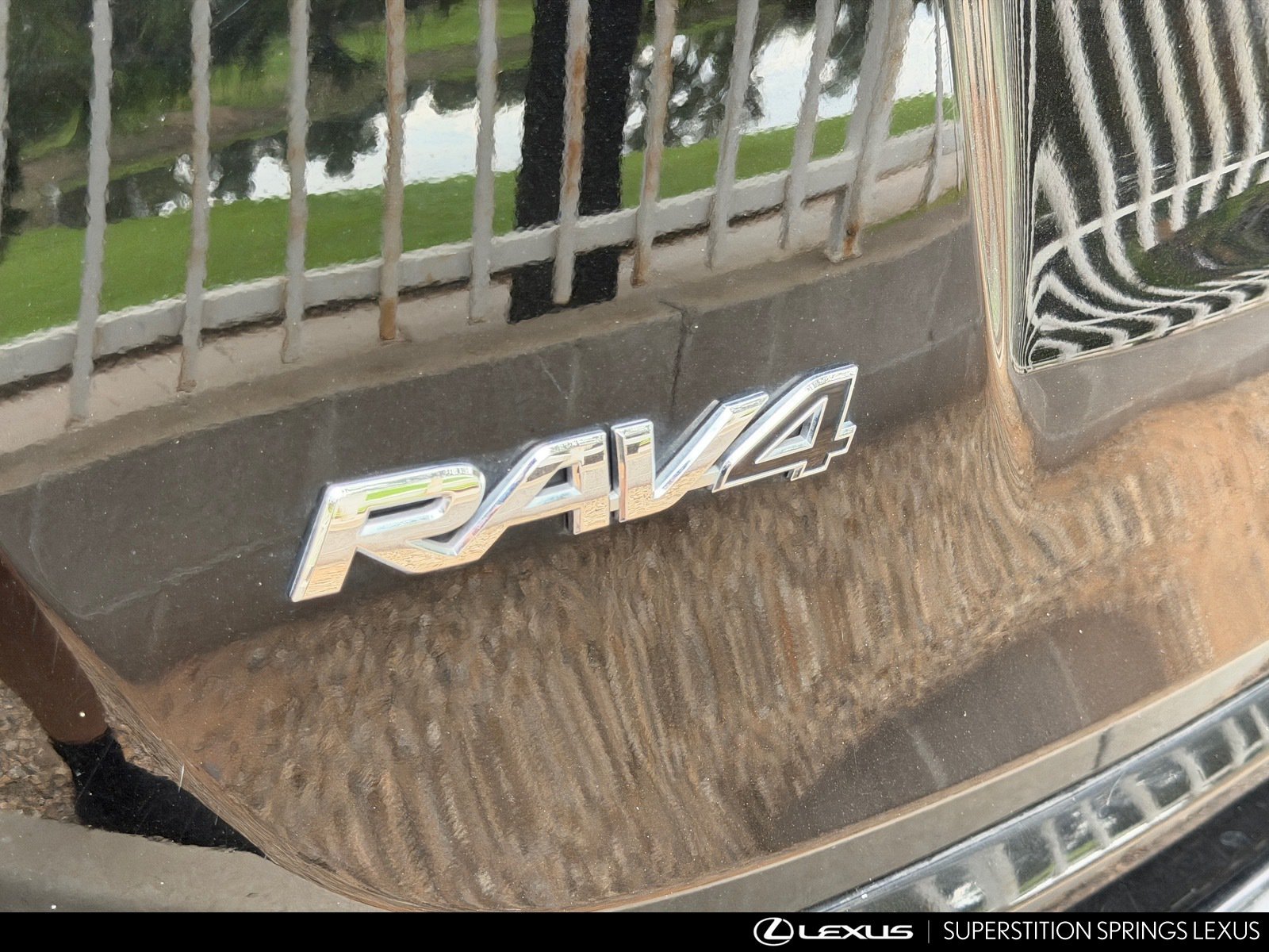 Used 2018 Toyota RAV4 XLE AWD/4WD image 11