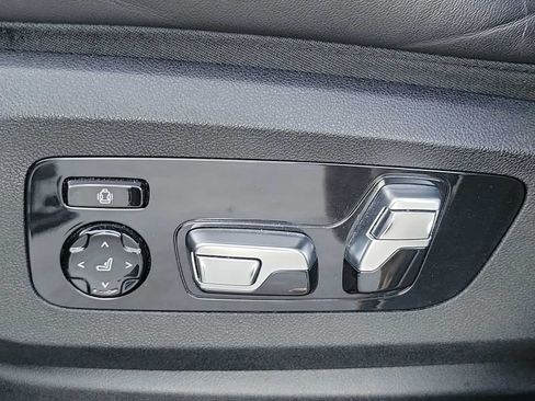 Used 2023 BMW XM w/ M Driver's Package AWD/4WD image 15