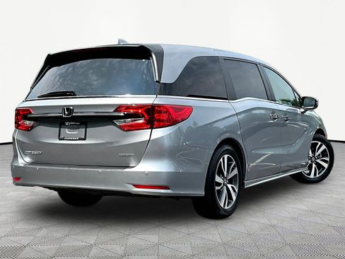Used 2023 Honda Odyssey Touring image 6