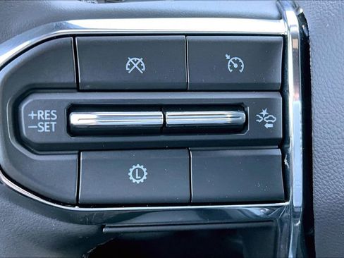 Used 2025 GMC Yukon Denali w/ LPO, Floor Liner Package AWD/4WD image 11