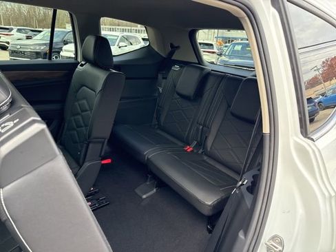 New 2026 Volkswagen Atlas SE image 45