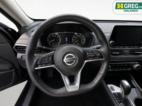Used 2021 Nissan Altima 2.5 SV w/ SV Premium Package AWD/4WD image 14