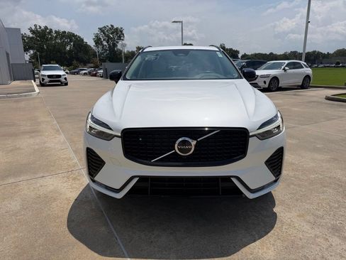 Used 2024 Volvo XC60 B5 Core AWD/4WD image 8