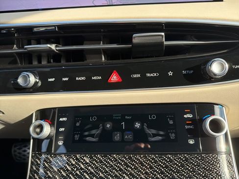 New 2026 Genesis GV70 3.5T Sport Prestige AWD/4WD image 23