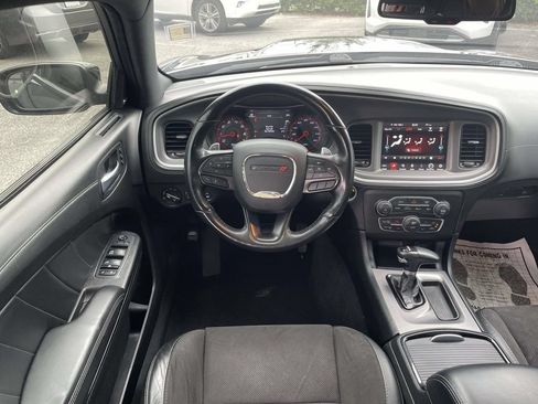 Used 2022 Dodge Charger R/T w/ Plus Group RWD image 14