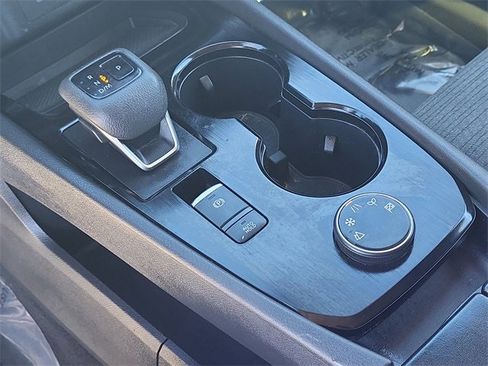 Certified 2023 Nissan Rogue SV image 22