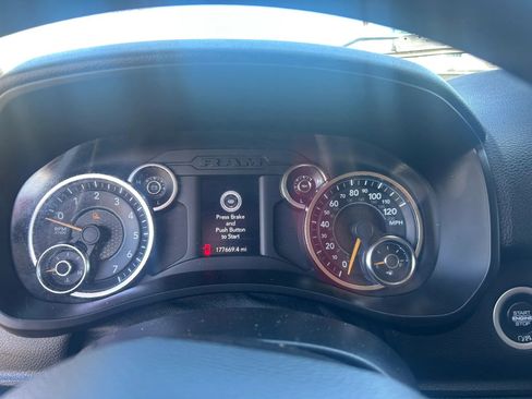 Used 2019 RAM 2500 Tradesman image 16