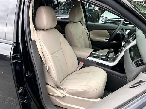 Used 2014 Ford Edge SE w/ Equipment Group 101A image 8