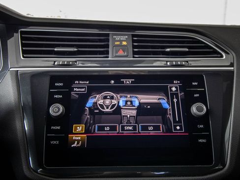 Certified 2024 Volkswagen Tiguan SEL R-Line AWD/4WD image 42