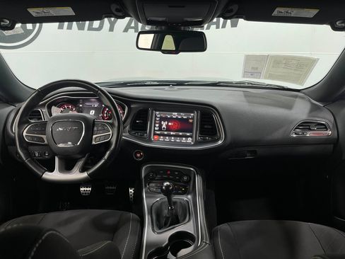 Used 2020 Dodge Challenger SRT Hellcat RWD image 16