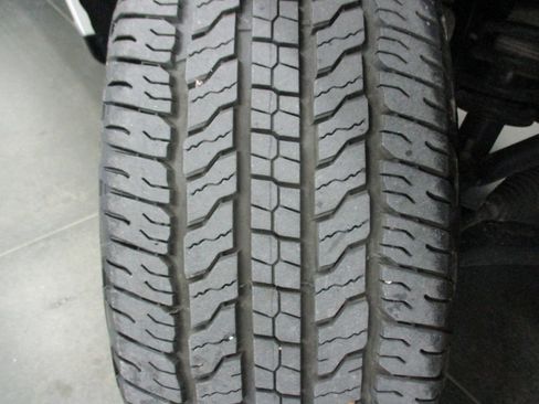 Used 2022 Chevrolet Colorado LT w/ LT Convenience Package image 24