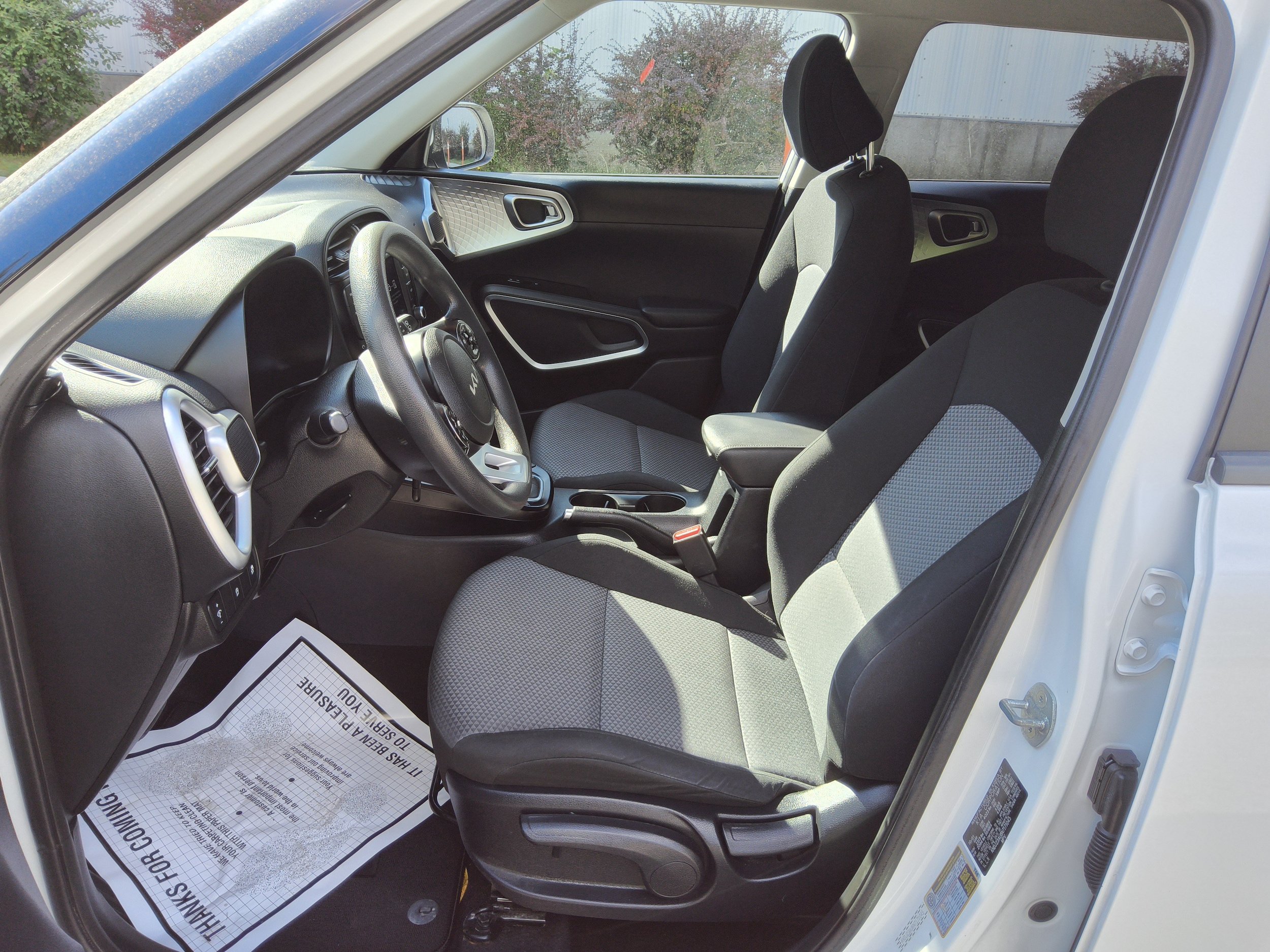 Used 2022 Kia Soul LX FWD image 11