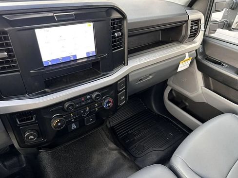 New 2025 Ford F550 4x4 Regular Cab Super Duty w/ XL Chrome Package image 21