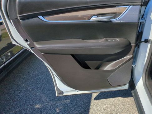 Certified 2024 Cadillac XT5 Premium Luxury w/ Platinum Package image 22