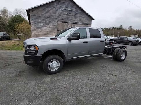 New 2024 RAM 3500 Tradesman w/ Safety Group image 4