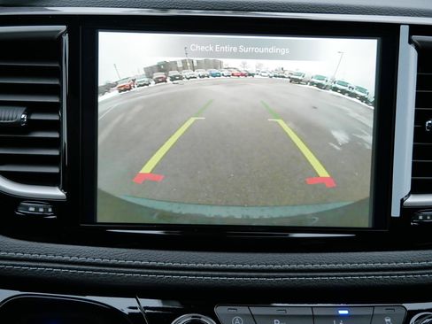 New 2026 Chrysler Pacifica Select image 22