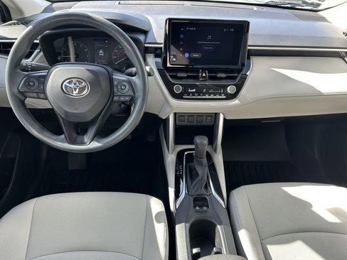 Used 2023 Toyota Corolla Cross L image 13