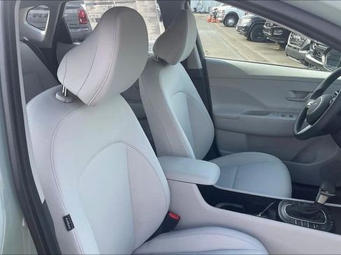 New 2026 Hyundai Kona SE image 23
