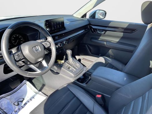 Used 2025 Honda CR-V EX-L image 4