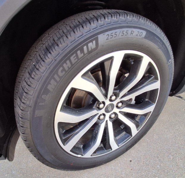 Used 2025 Ford Explorer Active w/ Active Comfort Package AWD/4WD image 19