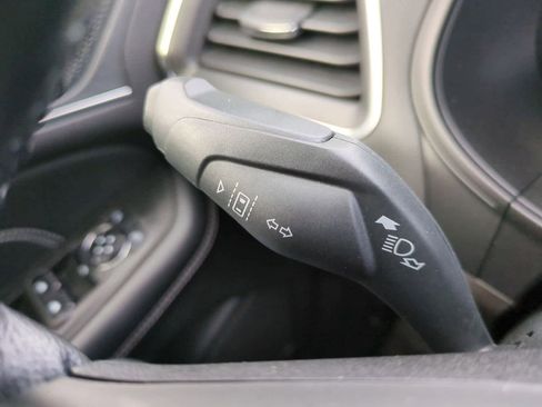 Used 2023 Ford Edge Titanium image 26