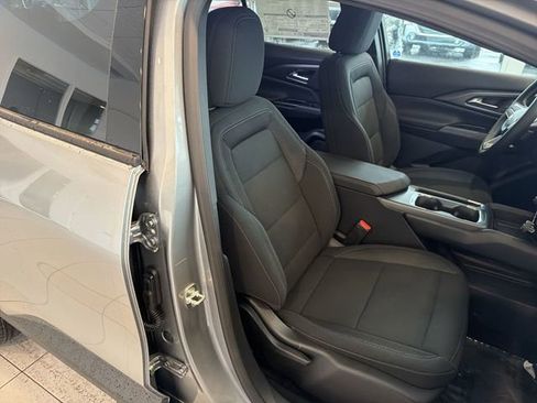 New 2026 Chevrolet Equinox EV LT w/ Comfort Package FWD image 18