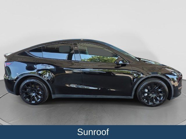Used 2025 Tesla Model Y Long Range AWD/4WD image 10