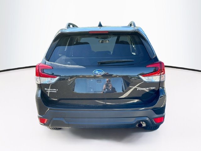 Certified 2024 Subaru Forester Premium AWD/4WD image 8