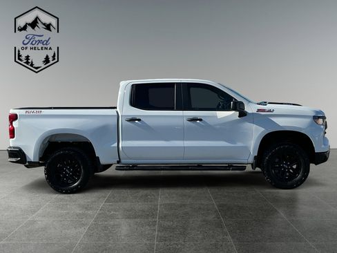 Used 2025 Chevrolet Silverado 1500 Custom Trail Boss AWD/4WD image 6
