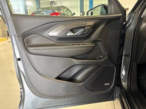 Used 2021 GMC Terrain SLT w/ Infotainment Package II AWD/4WD image 14