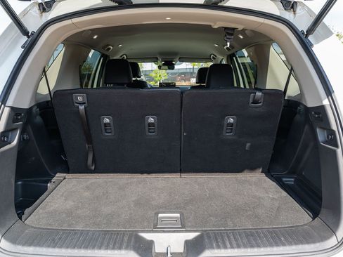 Used 2024 Honda Pilot EX-L image 17