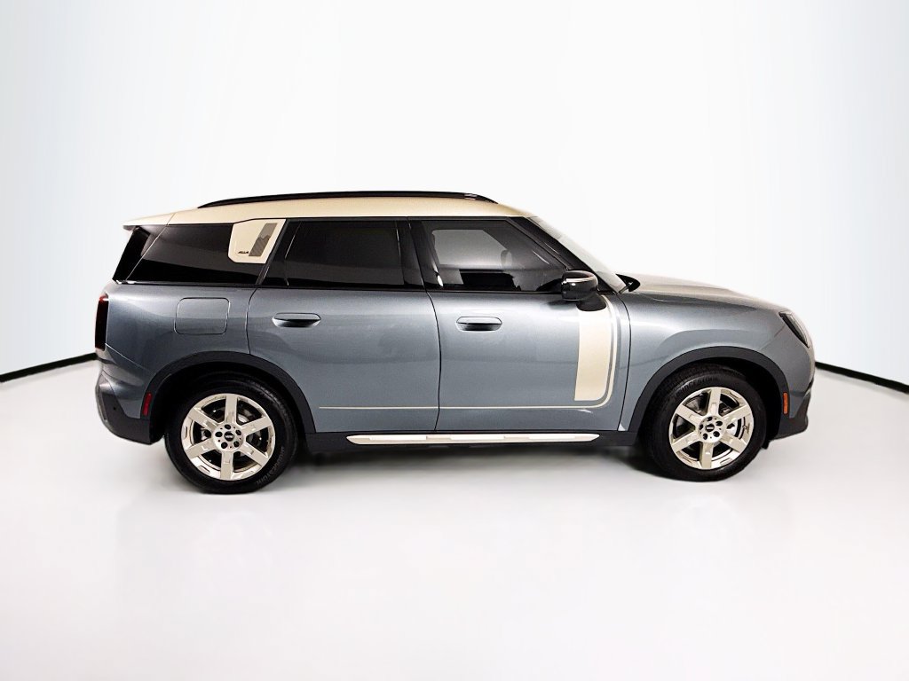 Used 2025 MINI Cooper Countryman SE w/ Comfort Package Max AWD/4WD image 4
