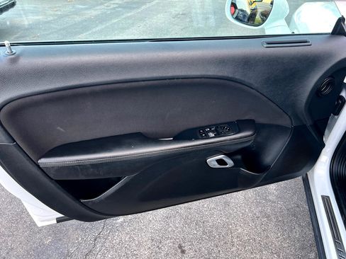 Used 2020 Dodge Challenger SXT image 12