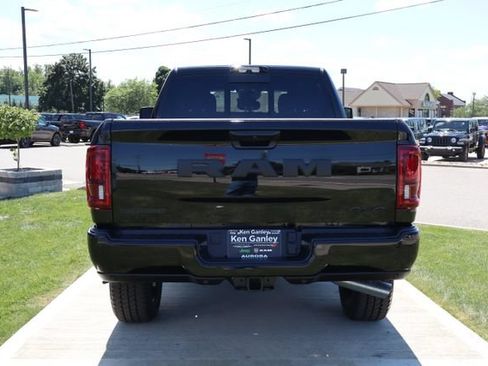 New 2026 RAM 2500 Big Horn AWD/4WD image 39