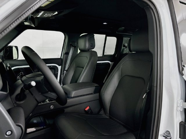 New 2026 Land Rover Defender 110 X-Dynamic SE AWD/4WD image 21