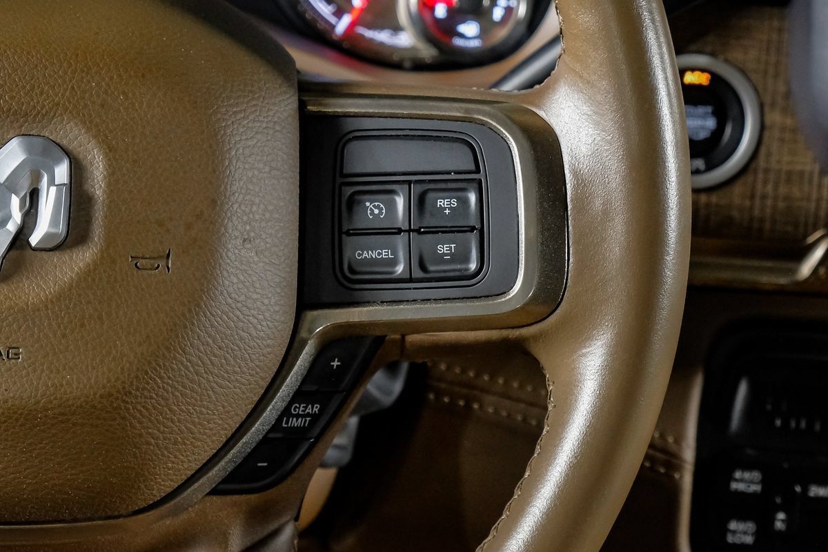 Used 2022 RAM 3500 Limited AWD/4WD image 18