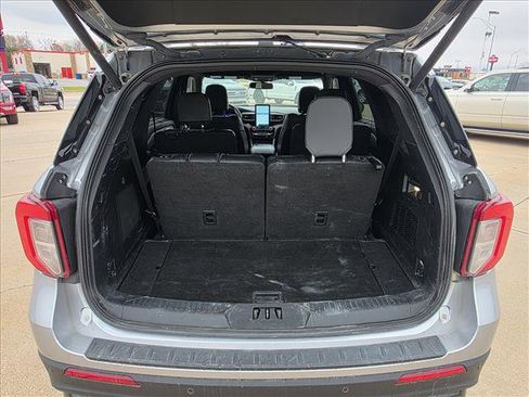 Used 2022 Ford Explorer ST w/ Equipment Group 401A image 5