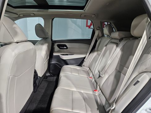 Used 2023 Nissan Rogue SL image 36