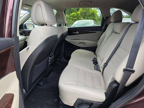 Used 2016 Kia Sorento LX FWD image 9