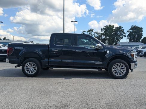 Used 2025 Ford F150 Lariat w/ Equipment Group 501A Mid AWD/4WD image 3