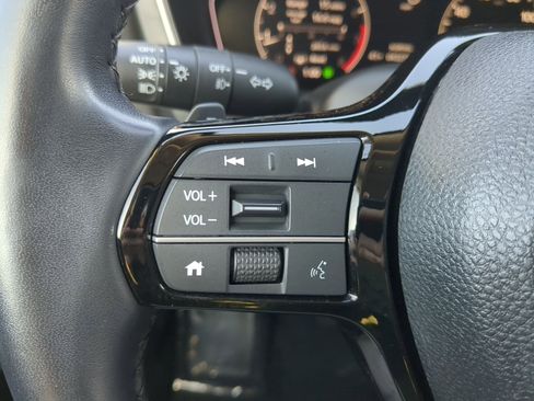 Used 2023 Honda Pilot Touring image 19