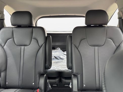 New 2025 Kia Sorento SX image 16