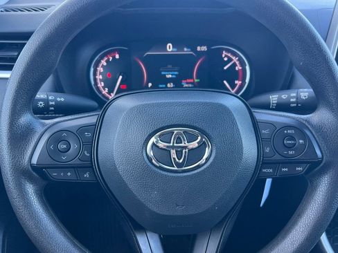 Used 2025 Toyota RAV4 LE AWD/4WD image 19