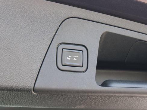 Used 2020 Buick Envision Preferred FWD image 17