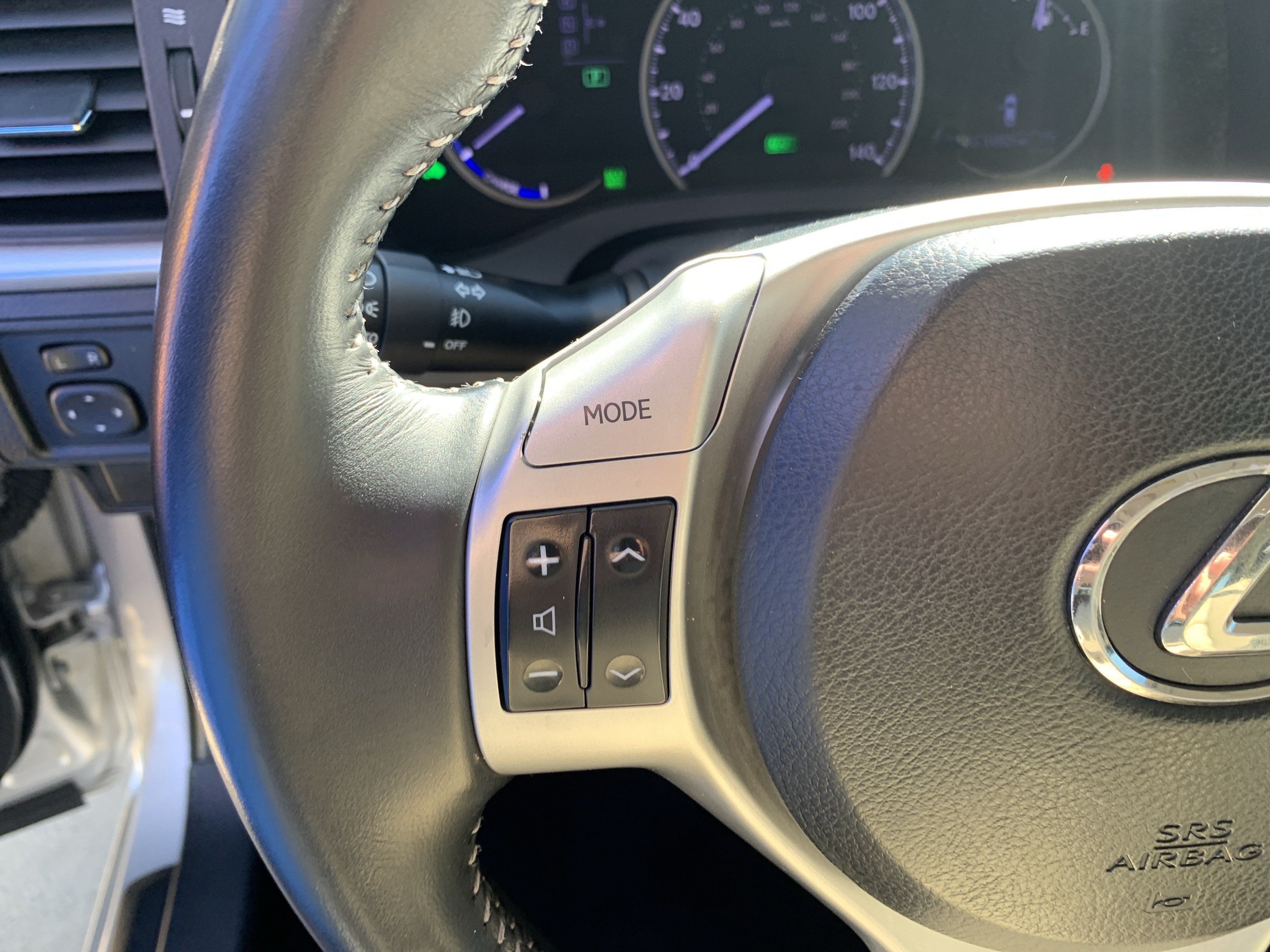 Used 2013 Lexus CT 200h FWD image 19