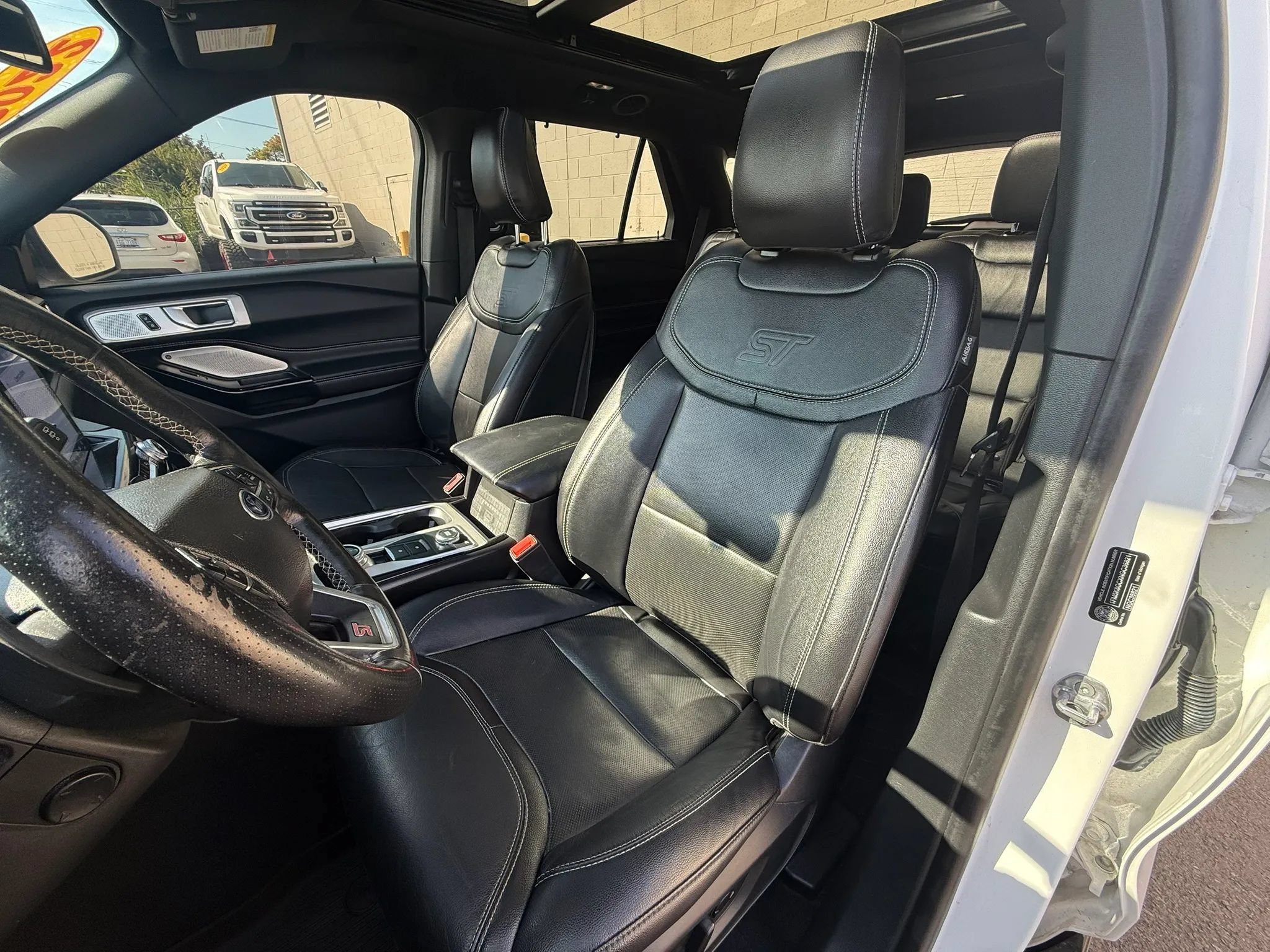 Used 2022 Ford Explorer ST w/ Equipment Group 401A AWD/4WD image 19