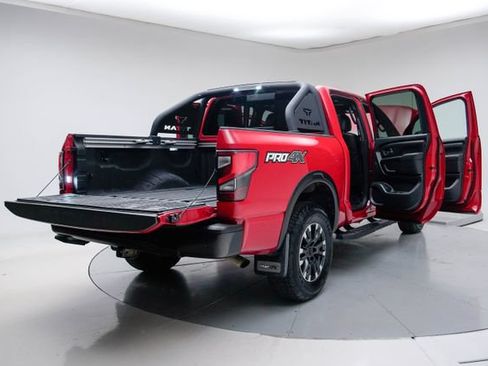 Used 2021 Nissan Titan PRO-4X w/ Pro-4x Convenience Package AWD/4WD image 21